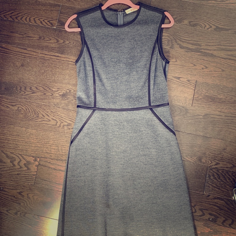Women’s M Tory Burch grey dress